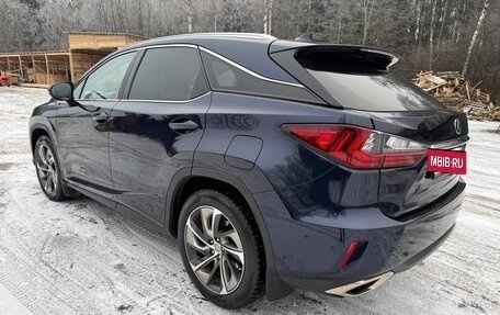 Lexus RX IV рестайлинг, 2017 год, 3 600 000 рублей, 9 фотография