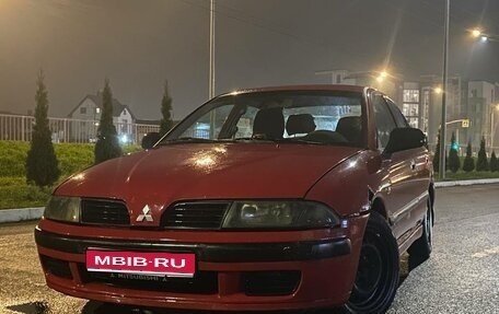 Mitsubishi Carisma I, 2003 год, 135 000 рублей, 1 фотография