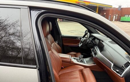 BMW X5, 2019 год, 6 400 000 рублей, 14 фотография