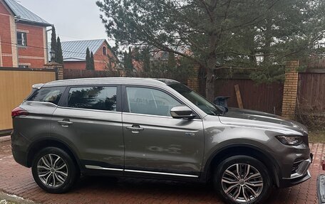 Geely Atlas, 2023 год, 2 100 000 рублей, 5 фотография