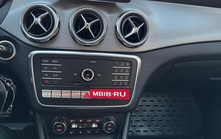 Mercedes-Benz GLA, 2017 год, 3 000 000 рублей, 13 фотография