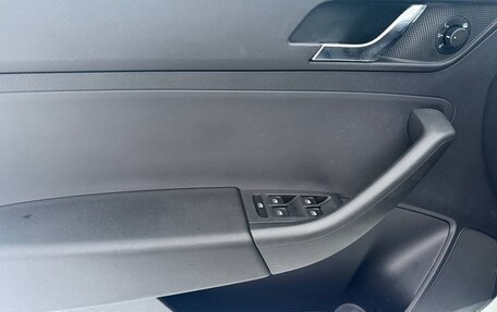 Skoda Rapid I, 2015 год, 965 000 рублей, 16 фотография