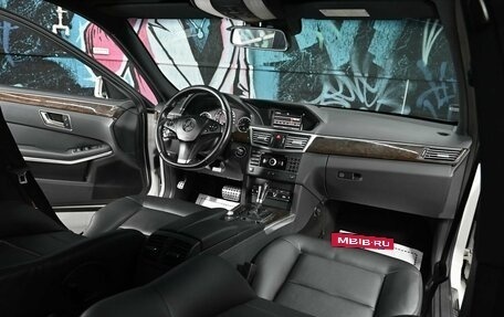 Mercedes-Benz E-Класс, 2012 год, 1 295 000 рублей, 13 фотография