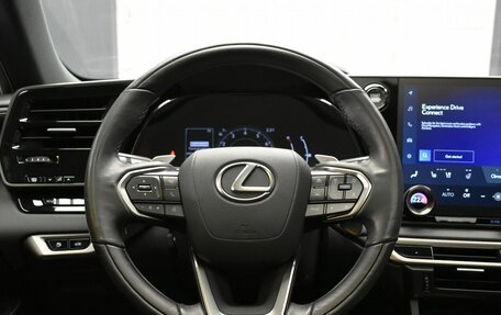 Lexus RX IV рестайлинг, 2023 год, 8 100 000 рублей, 19 фотография