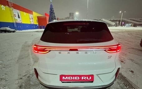 CheryExeed TXL, 2022 год, 1 950 000 рублей, 10 фотография