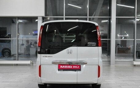 Honda Stepwgn IV, 2016 год, 1 900 000 рублей, 4 фотография