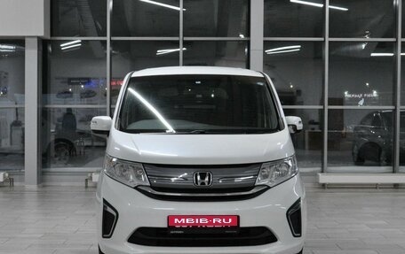 Honda Stepwgn IV, 2016 год, 1 900 000 рублей, 3 фотография