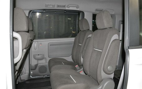 Honda Stepwgn IV, 2016 год, 1 900 000 рублей, 7 фотография