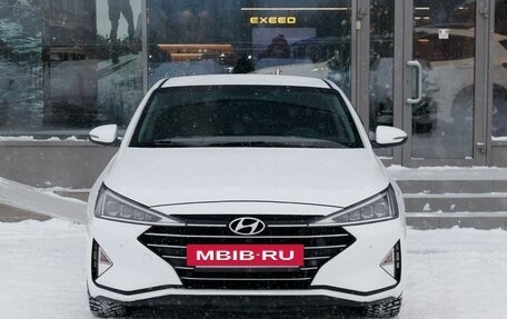 Hyundai Elantra VI рестайлинг, 2019 год, 1 600 000 рублей, 2 фотография
