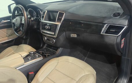 Mercedes-Benz GL-Класс, 2015 год, 2 200 000 рублей, 10 фотография