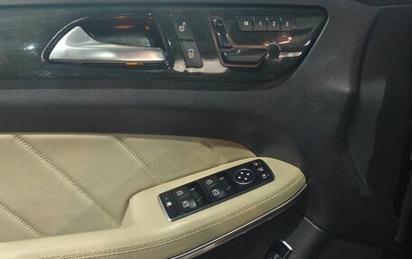 Mercedes-Benz GL-Класс, 2015 год, 2 200 000 рублей, 16 фотография