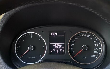 Volkswagen Amarok I рестайлинг, 2013 год, 1 590 000 рублей, 16 фотография