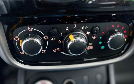 Renault Duster I рестайлинг, 2014 год, 1 100 000 рублей, 16 фотография