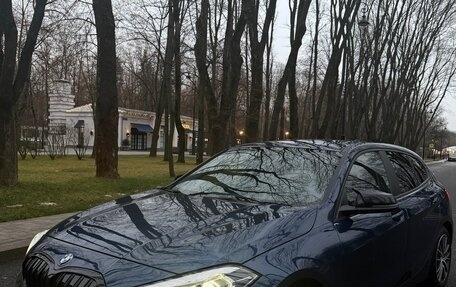 BMW 1 серия, 2021 год, 2 180 000 рублей, 1 фотография