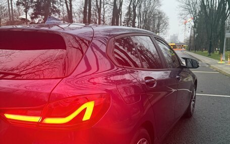 BMW 1 серия, 2021 год, 2 180 000 рублей, 16 фотография