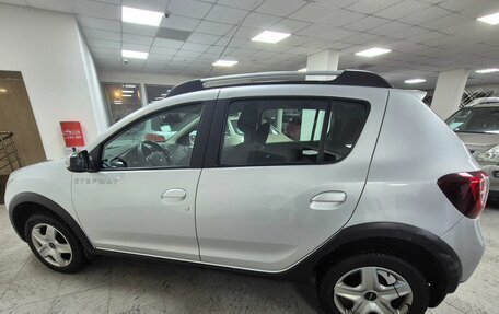 Renault Sandero II рестайлинг, 2018 год, 949 000 рублей, 7 фотография