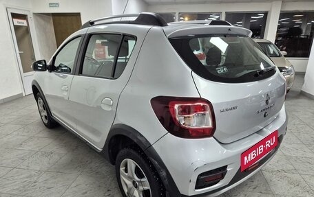 Renault Sandero II рестайлинг, 2018 год, 949 000 рублей, 6 фотография