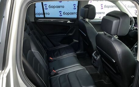 Volkswagen Tiguan II, 2016 год, 2 225 000 рублей, 16 фотография