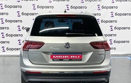 Volkswagen Tiguan II, 2016 год, 2 225 000 рублей, 21 фотография
