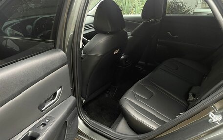 Hyundai Elantra, 2023 год, 2 150 000 рублей, 13 фотография