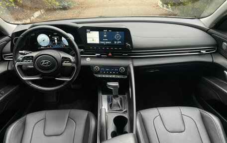 Hyundai Elantra, 2023 год, 2 150 000 рублей, 10 фотография