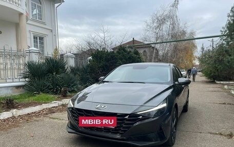 Hyundai Elantra, 2023 год, 2 150 000 рублей, 2 фотография