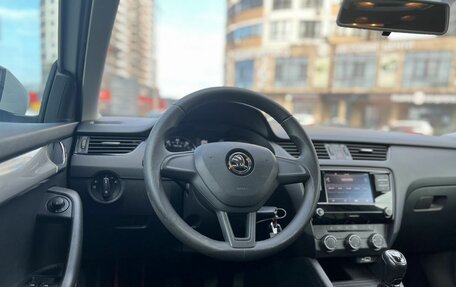 Skoda Octavia, 2018 год, 1 300 000 рублей, 10 фотография