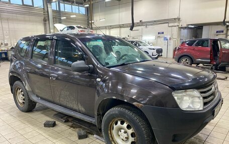 Renault Duster I рестайлинг, 2014 год, 650 000 рублей, 1 фотография