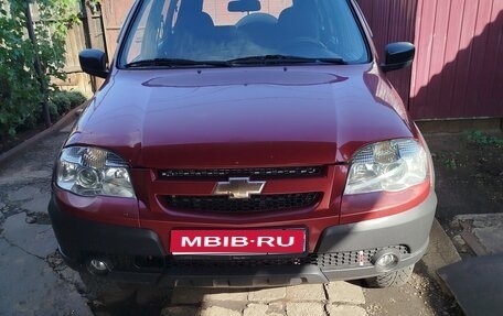 Chevrolet Niva I рестайлинг, 2009 год, 575 000 рублей, 1 фотография