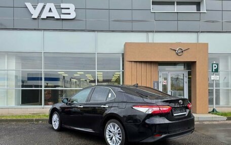 Toyota Camry, 2021 год, 2 450 000 рублей, 4 фотография