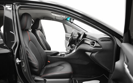 Toyota Camry, 2021 год, 2 450 000 рублей, 12 фотография