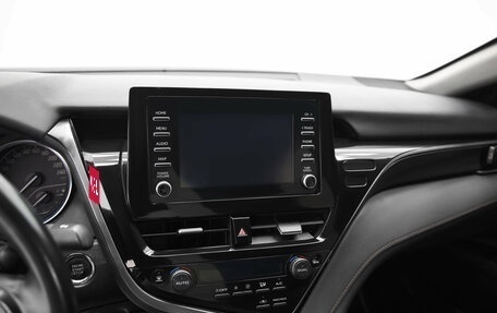 Toyota Camry, 2021 год, 2 450 000 рублей, 8 фотография