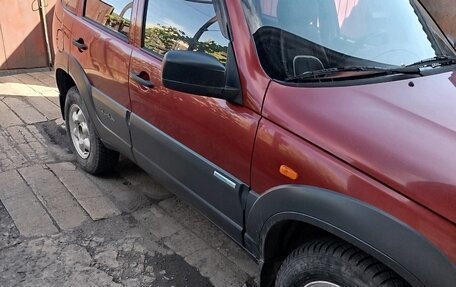 Chevrolet Niva I рестайлинг, 2009 год, 575 000 рублей, 2 фотография