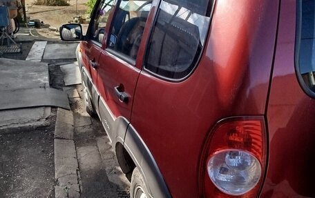 Chevrolet Niva I рестайлинг, 2009 год, 575 000 рублей, 5 фотография