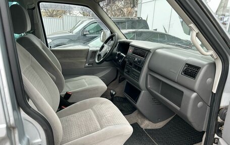 Volkswagen Caravelle T4, 2002 год, 1 189 900 рублей, 11 фотография