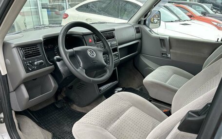 Volkswagen Caravelle T4, 2002 год, 1 189 900 рублей, 10 фотография