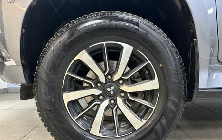 Mitsubishi Pajero Sport III рестайлинг, 2017 год, 3 150 000 рублей, 9 фотография