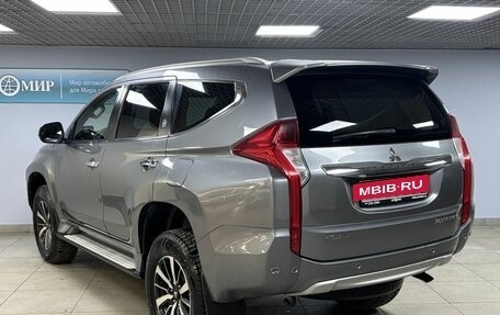 Mitsubishi Pajero Sport III рестайлинг, 2017 год, 3 150 000 рублей, 7 фотография