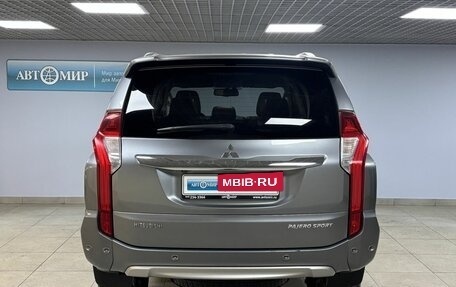Mitsubishi Pajero Sport III рестайлинг, 2017 год, 3 150 000 рублей, 6 фотография