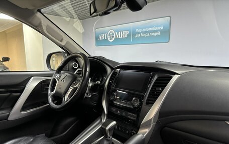 Mitsubishi Pajero Sport III рестайлинг, 2017 год, 3 150 000 рублей, 19 фотография