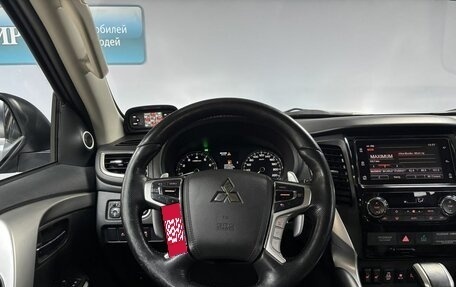 Mitsubishi Pajero Sport III рестайлинг, 2017 год, 3 150 000 рублей, 21 фотография