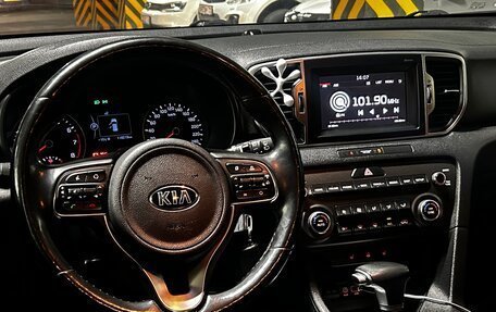 KIA Sportage IV рестайлинг, 2018 год, 2 030 000 рублей, 18 фотография