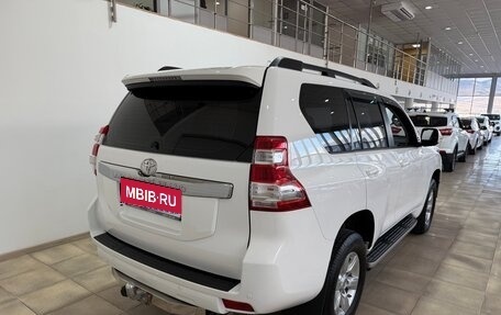 Toyota Land Cruiser Prado 150 рестайлинг 2, 2015 год, 3 800 000 рублей, 6 фотография