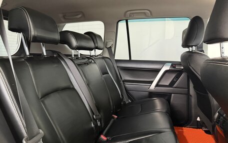 Toyota Land Cruiser Prado 150 рестайлинг 2, 2015 год, 3 800 000 рублей, 25 фотография