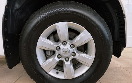 Toyota Land Cruiser Prado 150 рестайлинг 2, 2015 год, 3 800 000 рублей, 33 фотография