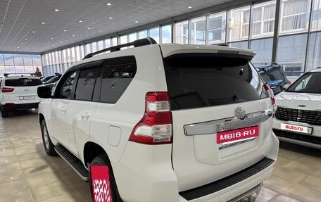 Toyota Land Cruiser Prado 150 рестайлинг 2, 2015 год, 3 800 000 рублей, 5 фотография