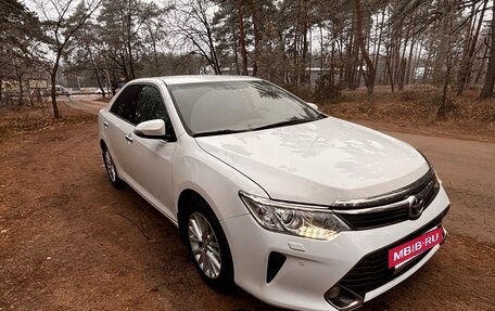 Toyota Camry, 2015 год, 2 450 000 рублей, 2 фотография