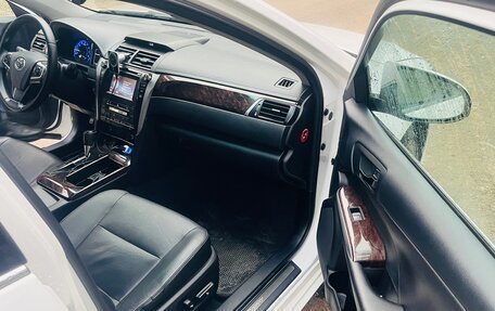 Toyota Camry, 2015 год, 2 450 000 рублей, 10 фотография