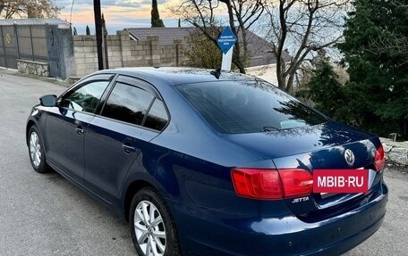 Volkswagen Jetta VI, 2011 год, 1 090 000 рублей, 3 фотография