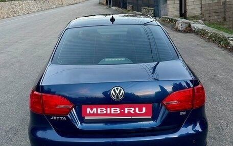 Volkswagen Jetta VI, 2011 год, 1 090 000 рублей, 4 фотография